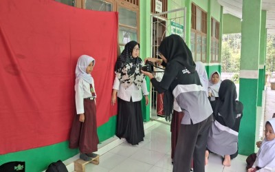 Rampungkan Administrasi Kesiswaan, MIN 1 Mesuji Gelar Sesi Foto Kartu Pelajar Selama Dua Hari