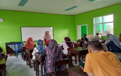 Wujud Kepedulian, Orang Tua Ambil Peran dalam Evaluasi Belajar Semester Ganjil di MIN 1 Mesuji.