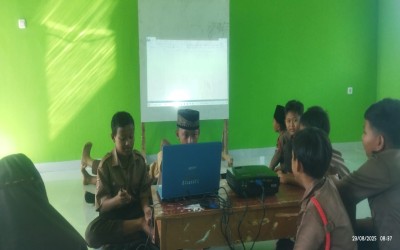 Mengenal Dunia Digital Sejak Dini Melalui Ekstrakurikuler Komputer di MIN 1 Mesuji
